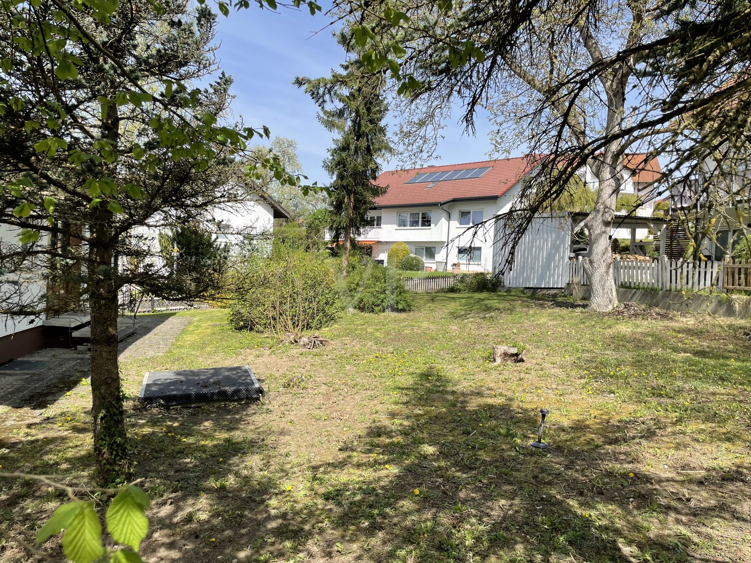 Großzügiges Einfamilienhaus mit Blick auf Tälesee und Schwäbische Alb