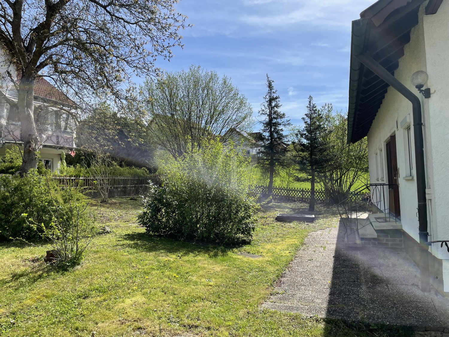 Großzügiges Einfamilienhaus mit Blick auf Tälesee und Schwäbische Alb