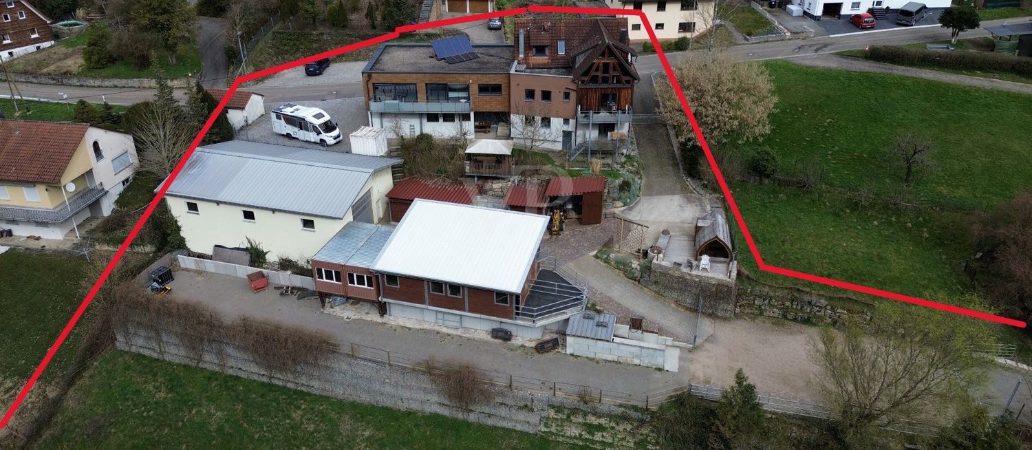 Modernes Anwesen mit Reitanlage und 3,8 ha Pachtfläche