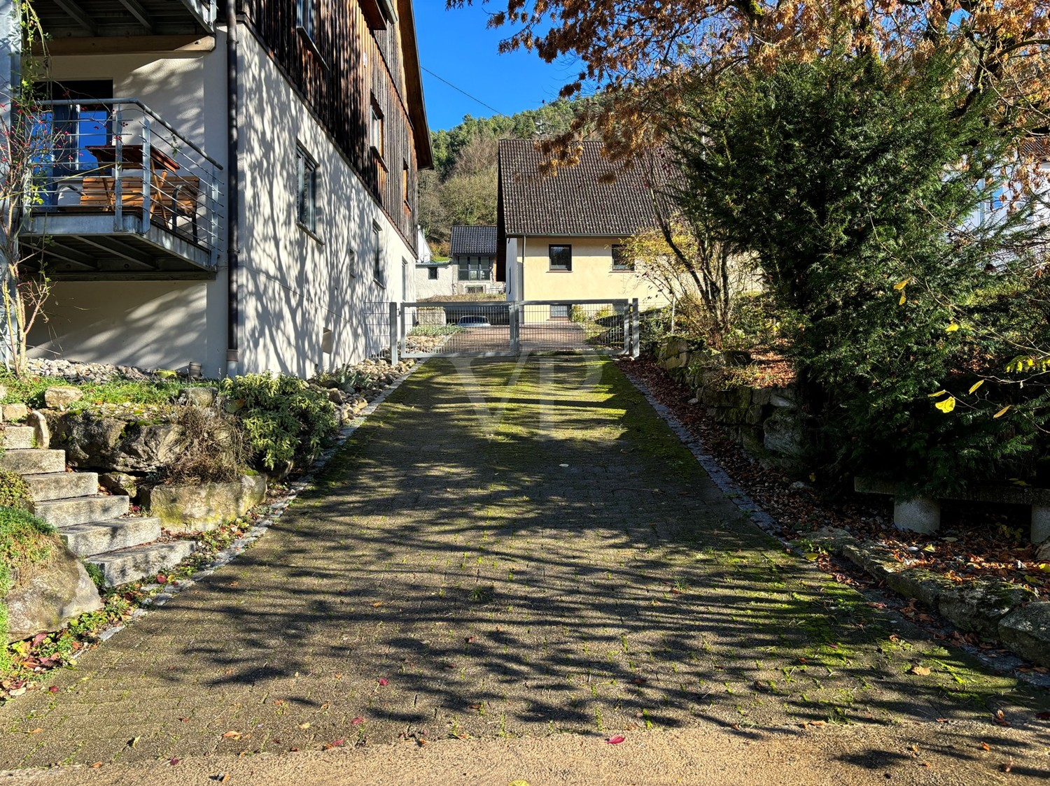 Modernes Anwesen mit Reitanlage und 3,8 ha Pachtfläche