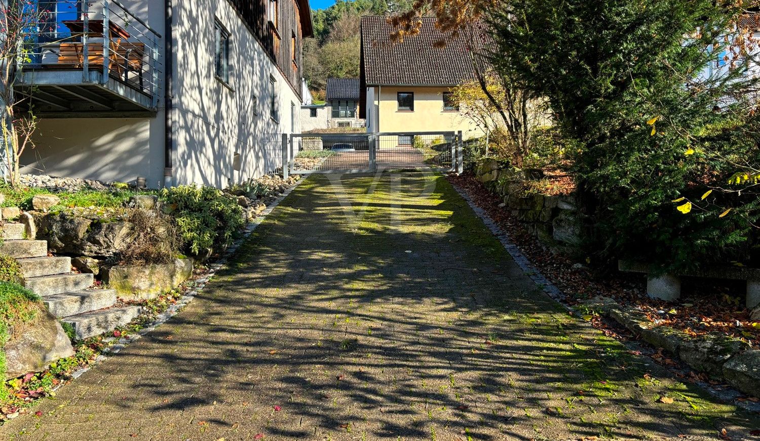 Modernes Anwesen mit Reitanlage und 3,8 ha Pachtfläche
