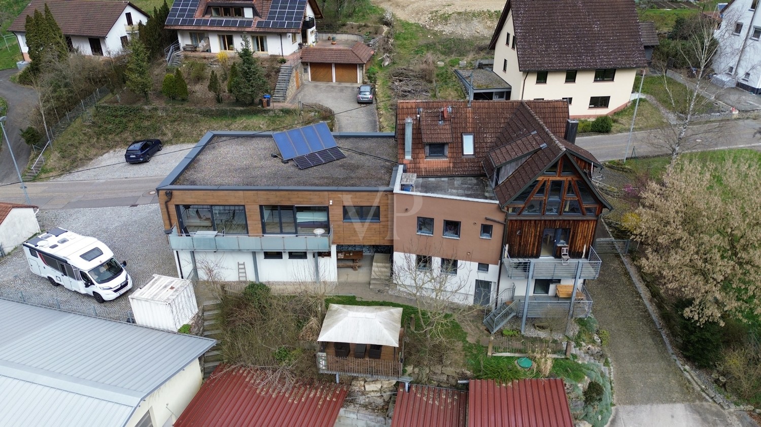 Modernes Anwesen mit Reitanlage und 3,8 ha Pachtfläche