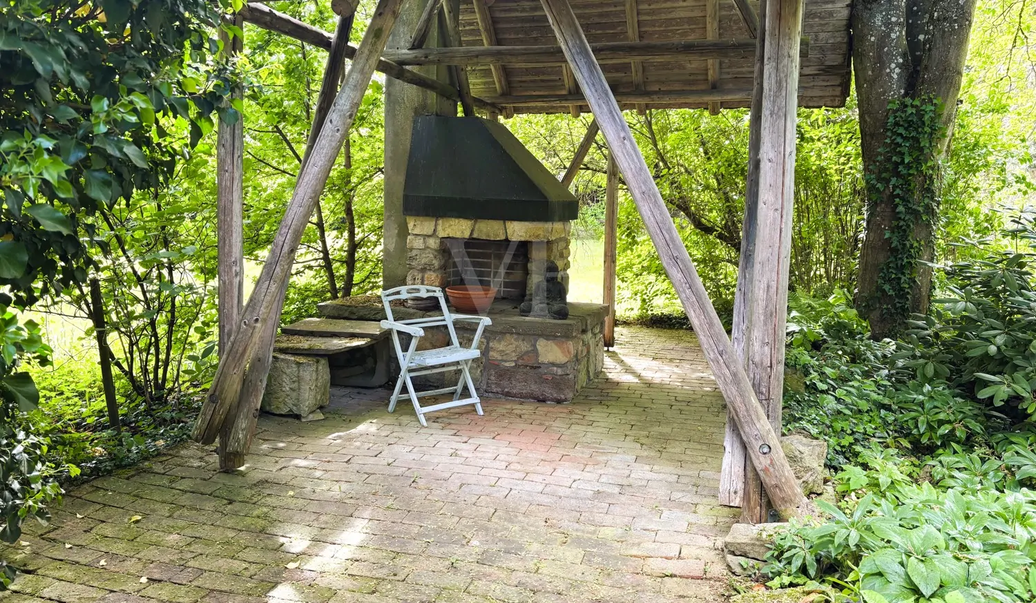 Villa mit Park in ländlicher Umgebung