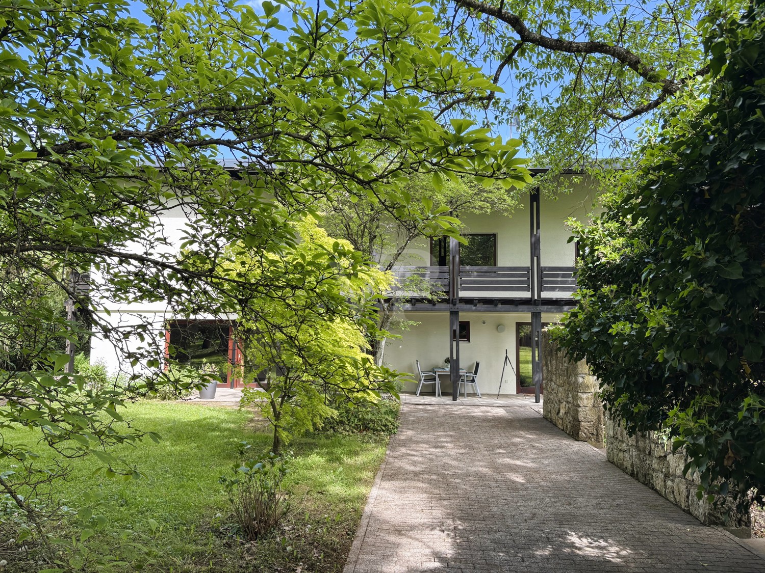 Villa mit Park in ländlicher Umgebung
