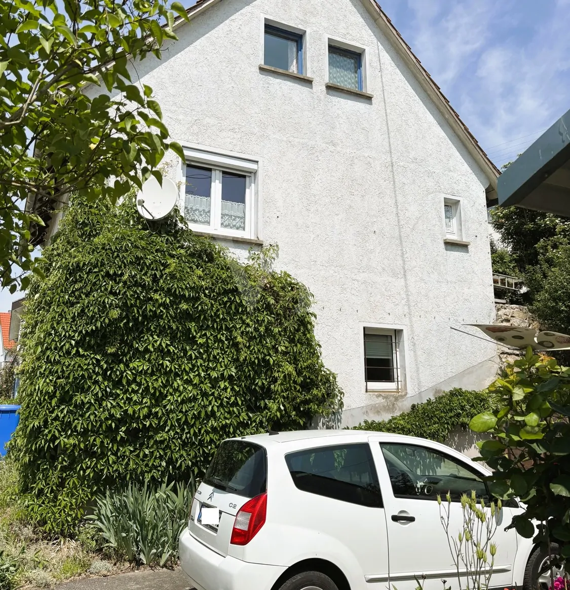 Ruhiges Zuhause mit Kaminofen und Terrasse in Naturnähe