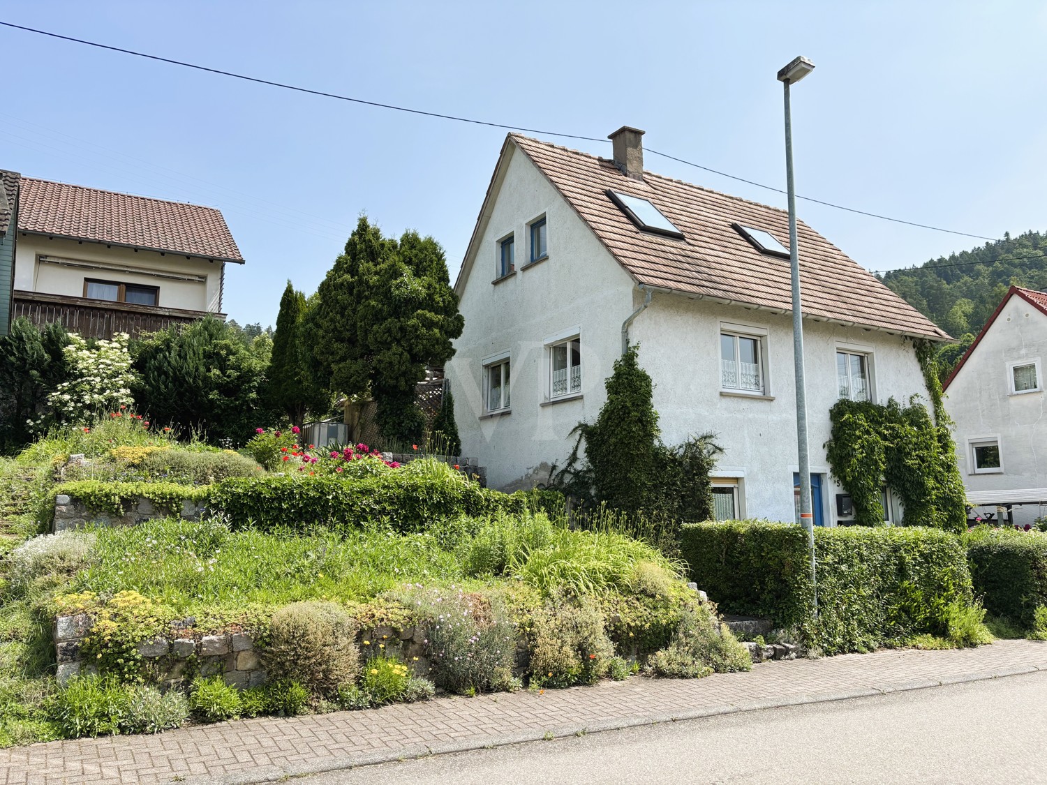 Ruhiges Zuhause mit Kaminofen und Terrasse in Naturnähe