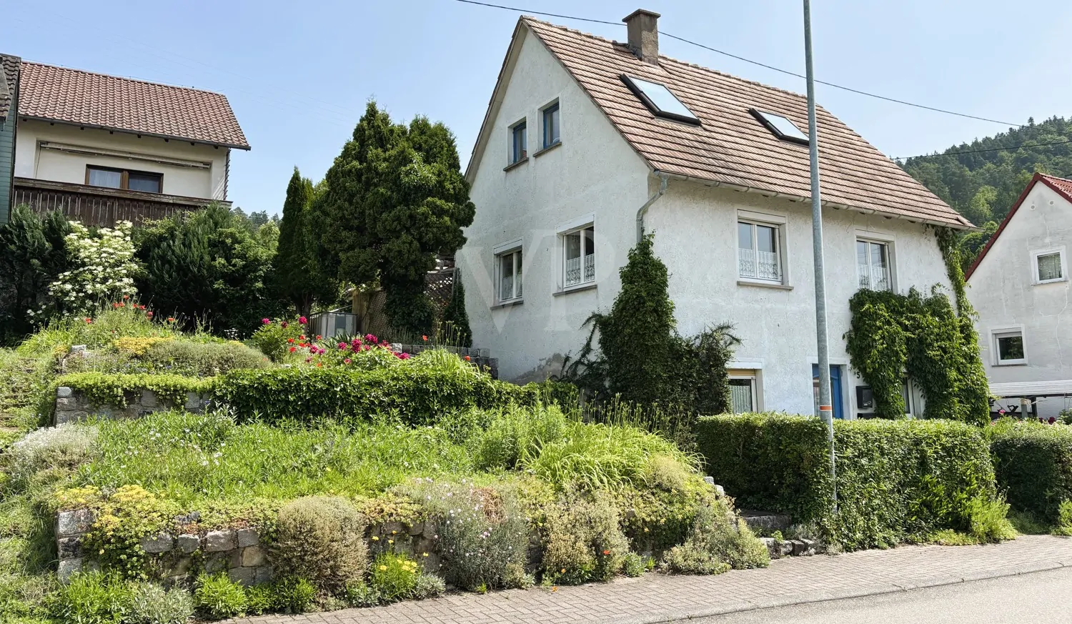 Ruhiges Zuhause mit Kaminofen und Terrasse in Naturnähe