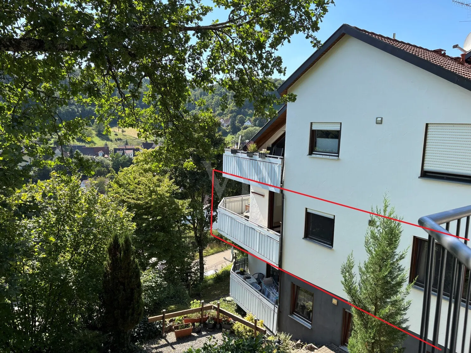 Helle Wohnung mit Aussicht ins Grüne