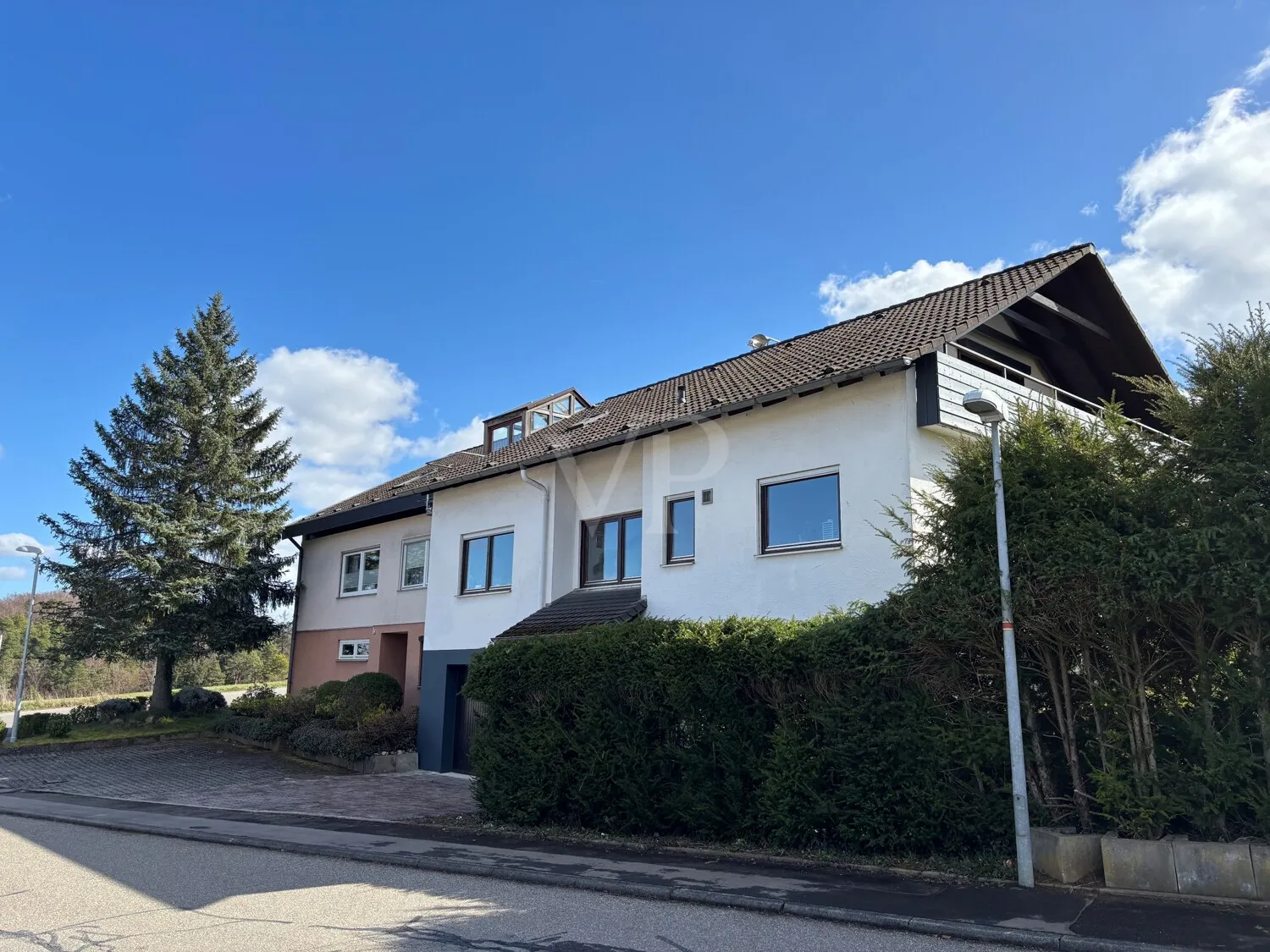 Gepflegtes Einfamilienhaus mit Garten