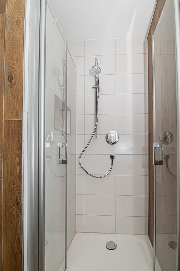 Beispielbild Dusche