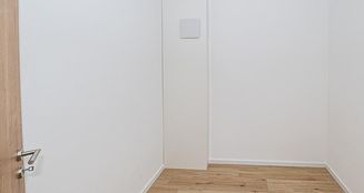 von_poll_real_estate_property_25201088_image_2