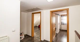 von_poll_real_estate_property_24201021_image_9