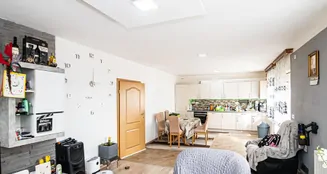 von_poll_real_estate_property_24201021_image_24