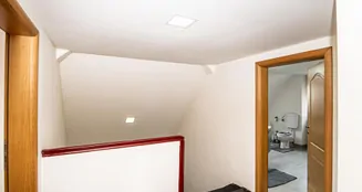 von_poll_real_estate_property_24201021_image_10