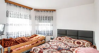 von_poll_real_estate_property_24201021_image_17