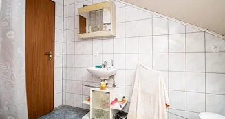 von_poll_real_estate_property_24201025_image_31