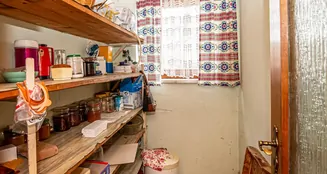 von_poll_real_estate_property_24201025_image_12