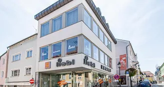 von_poll_real_estate_property_24201029_image_1