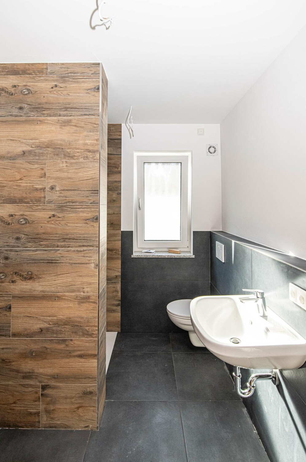 OG_Wohnung_vorne_mit_Balkon(3)
