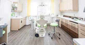 von_poll_real_estate_property_25201001_image_10