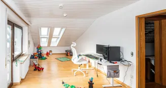 von_poll_real_estate_property_26201018_image_35