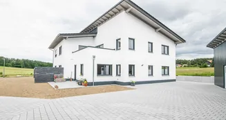 von_poll_real_estate_property_25201087_image_2