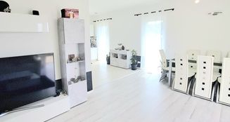 von_poll_real_estate_property_24201099_image_11
