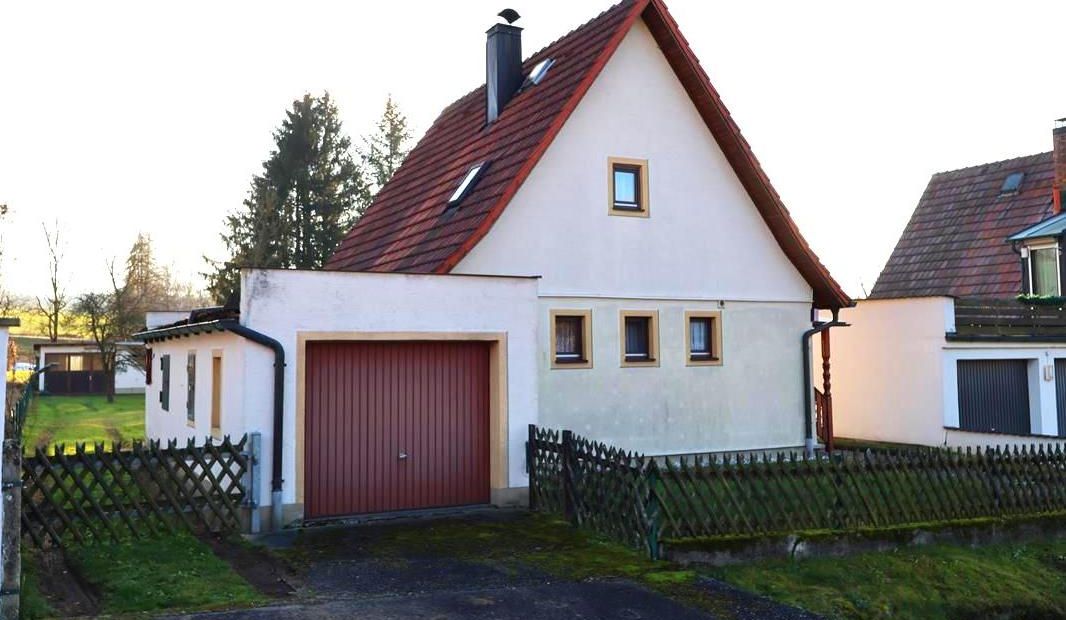 Haus mit Garage
