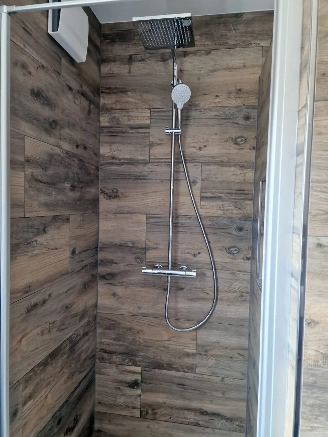 Beispielbild Dusche