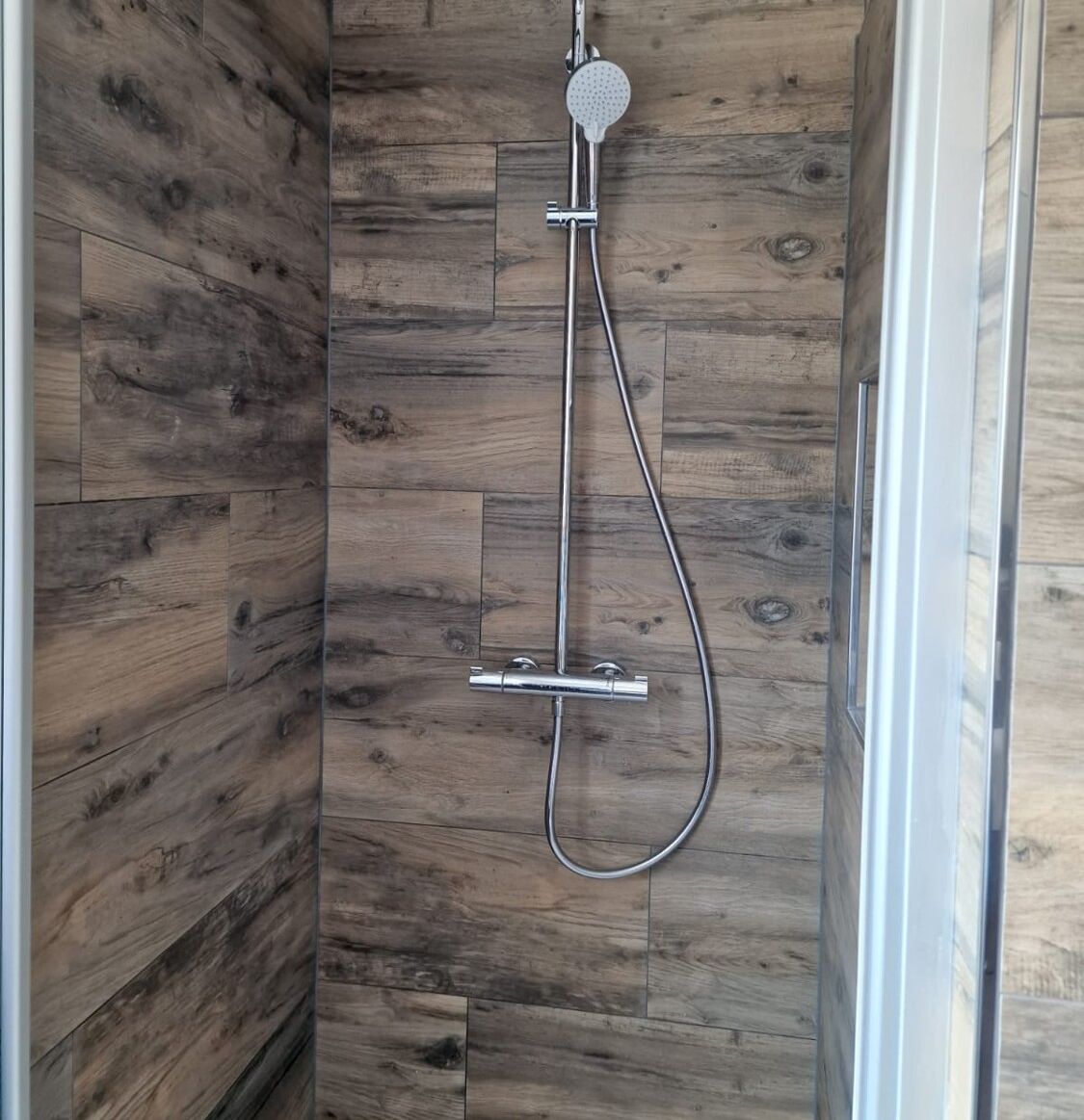 Beispielbild Dusche