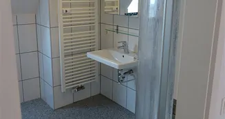 von_poll_real_estate_property_25201019_image_19