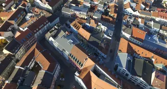 von_poll_real_estate_property_25201019_image_0