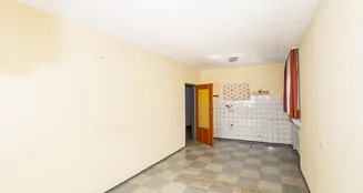 von_poll_real_estate_property_25201020_image_12