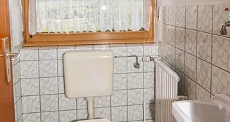 von_poll_real_estate_property_25201020_image_13