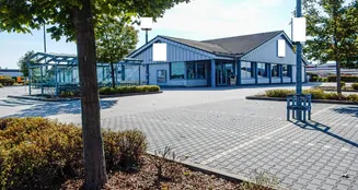 von_poll_real_estate_property_25201021_image_0