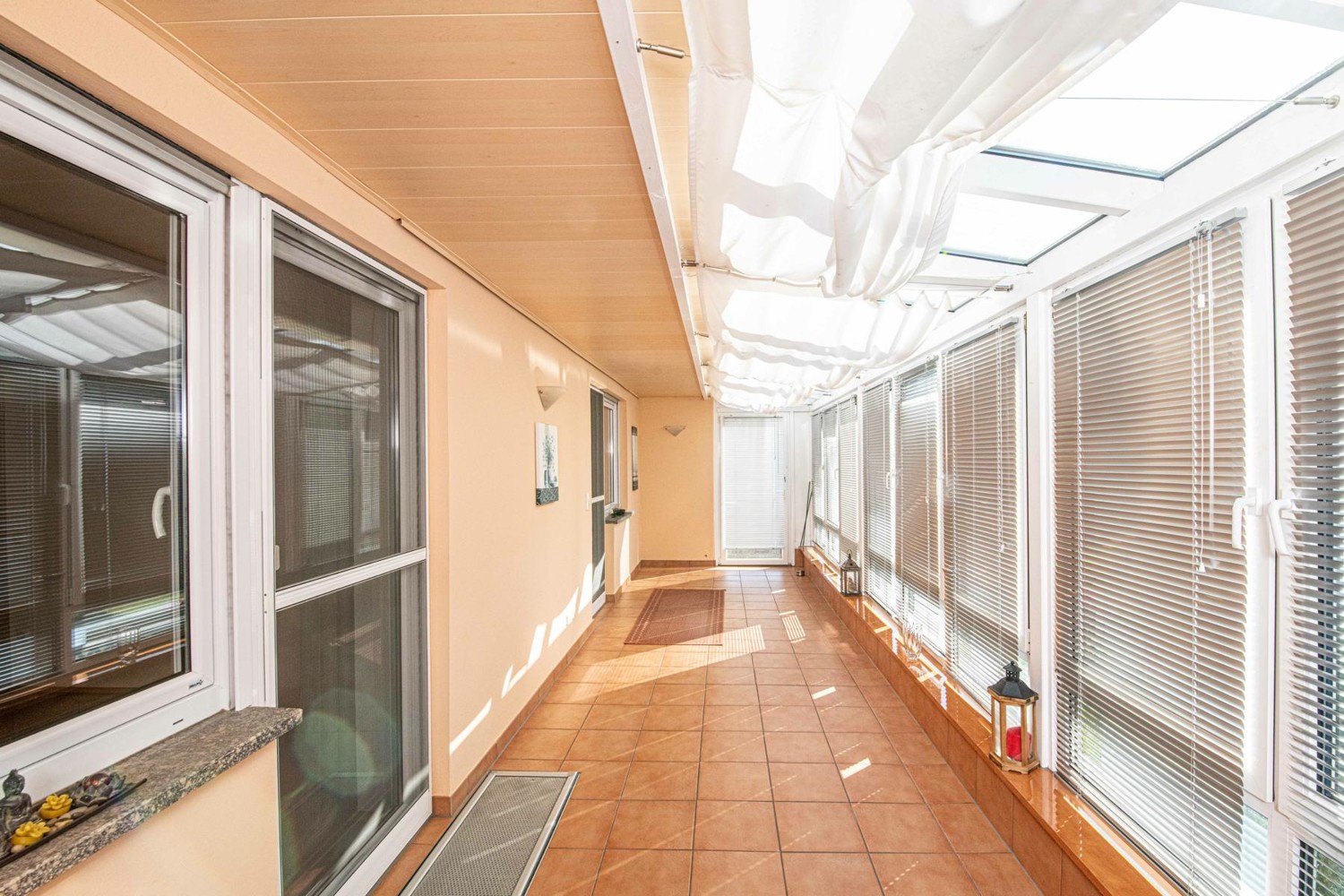 EG_Wintergarten_mit_Zugang_Wohnzimmer_und_Kche(2)