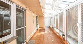 von_poll_real_estate_property_25201035_image_14