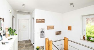 von_poll_real_estate_property_25201029_image_15