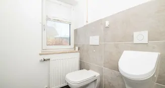 von_poll_real_estate_property_25201029_image_22