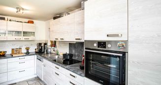 von_poll_real_estate_property_25201029_image_16