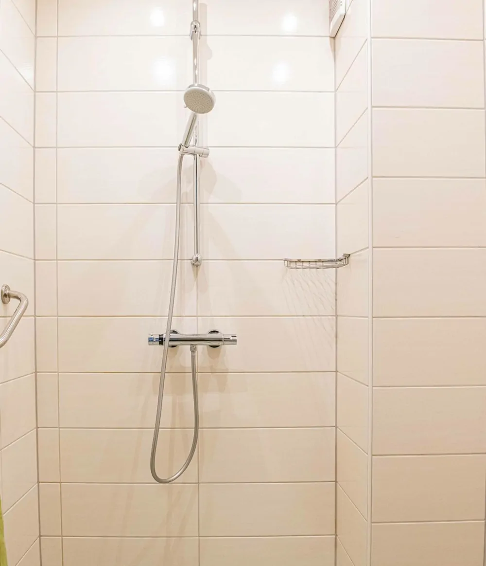 EG_BehindertengerechteDusche