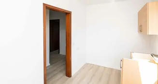 von_poll_real_estate_property_25201031_image_18