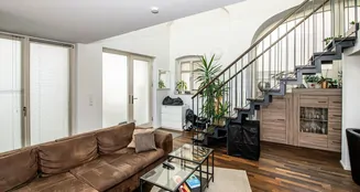 von_poll_real_estate_property_25201068_image_2