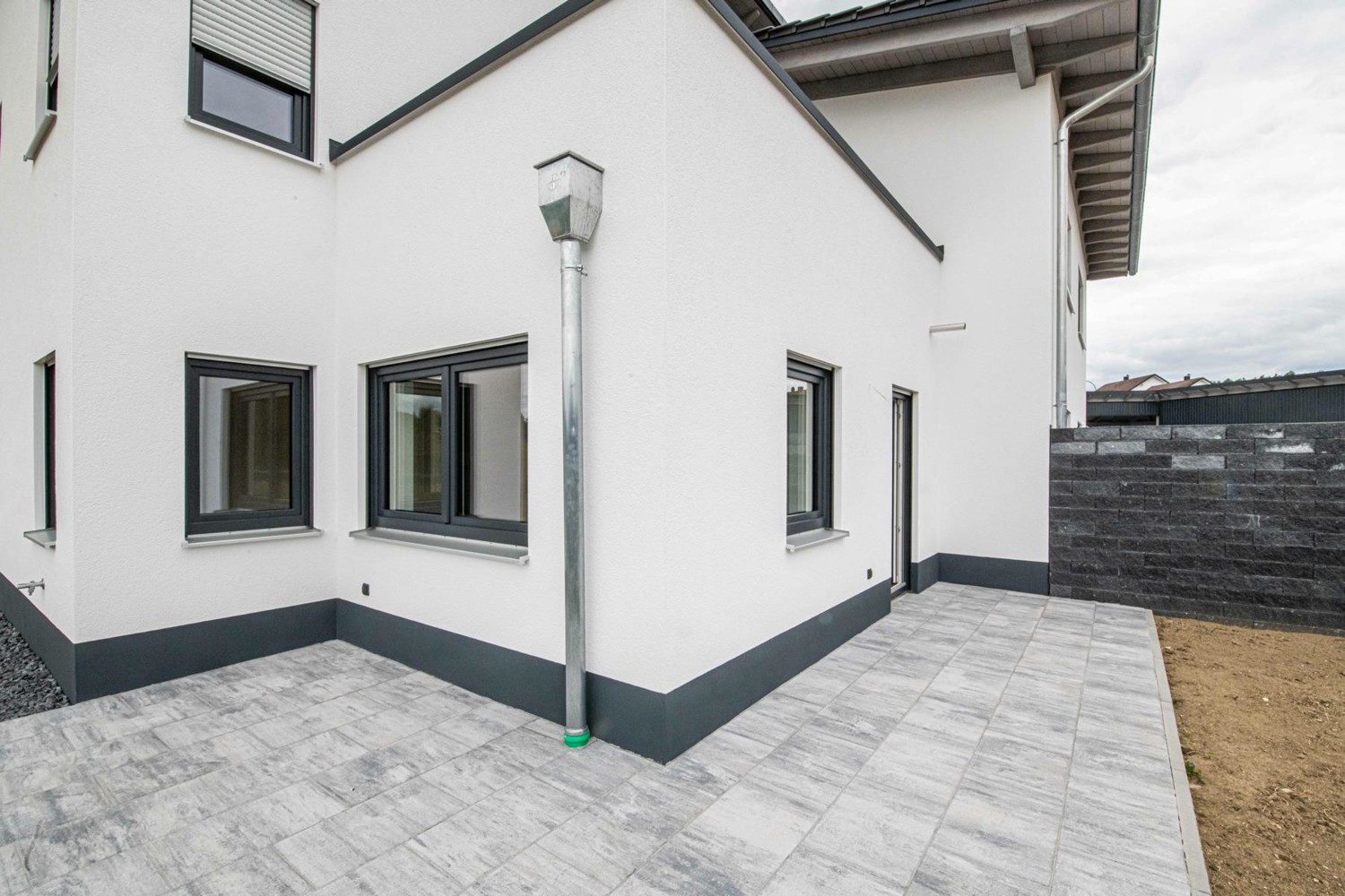 EG_Wohn-Esszimmer_mit_Zugang_Terrasse(5)