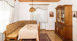 von_poll_real_estate_property_25201052_image_22