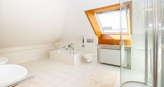 von_poll_real_estate_property_25201052_image_9
