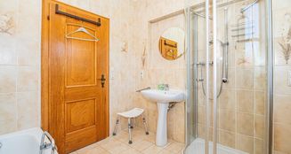 von_poll_real_estate_property_25201052_image_19