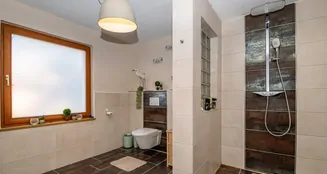 von_poll_real_estate_property_25201063_image_25