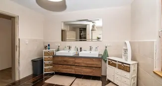 von_poll_real_estate_property_25201063_image_27