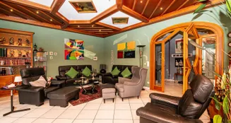 von_poll_real_estate_property_25201118_image_18